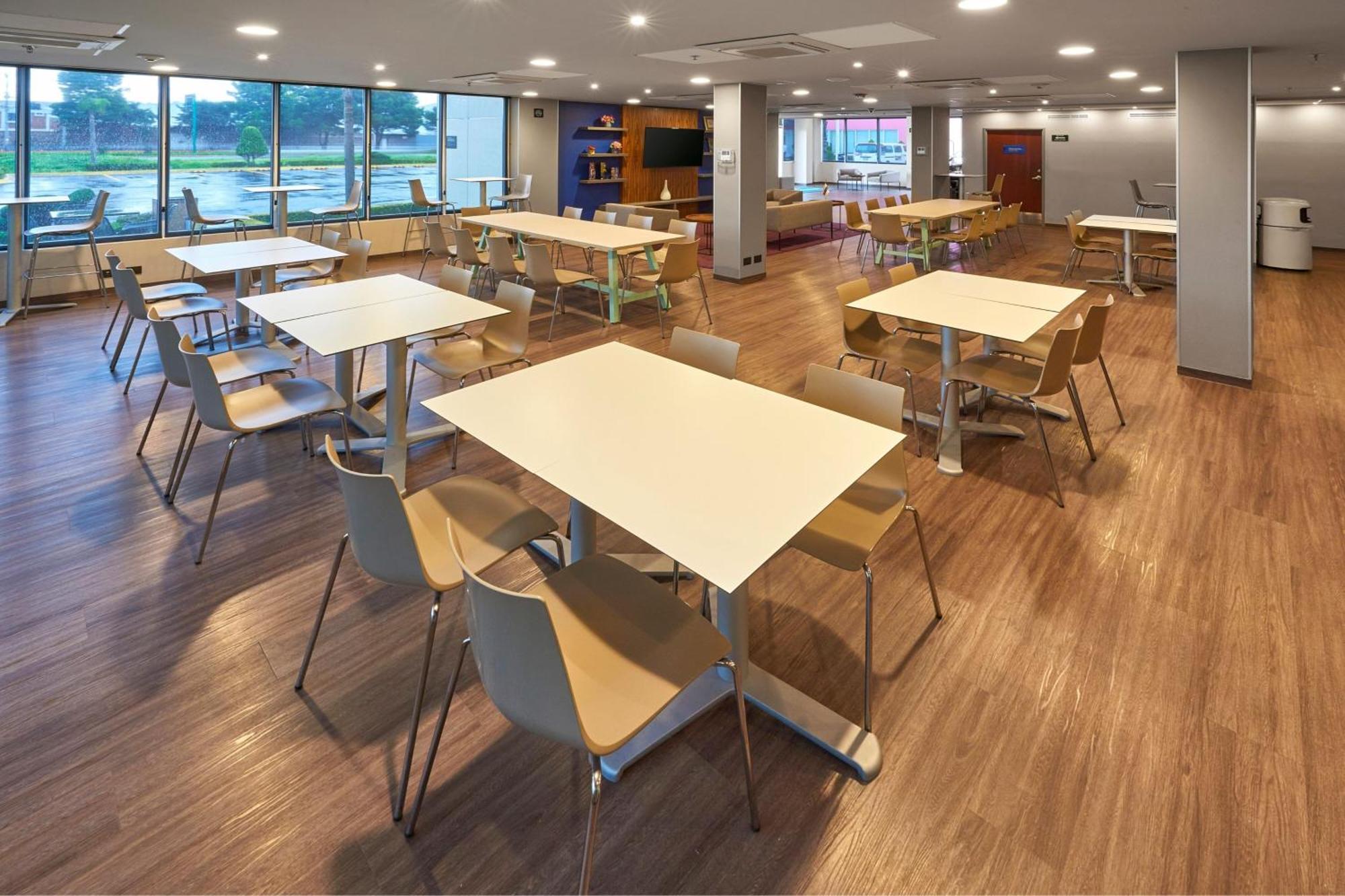 圣路易斯波多西大学区城市快捷酒店 圣路易斯波托西 外观 照片